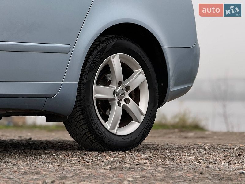 Седан Audi A4 2005 в Дніпрі