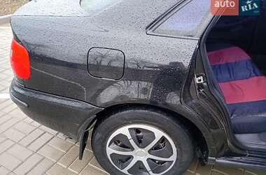 Седан Audi A4 1997 в Голованевске