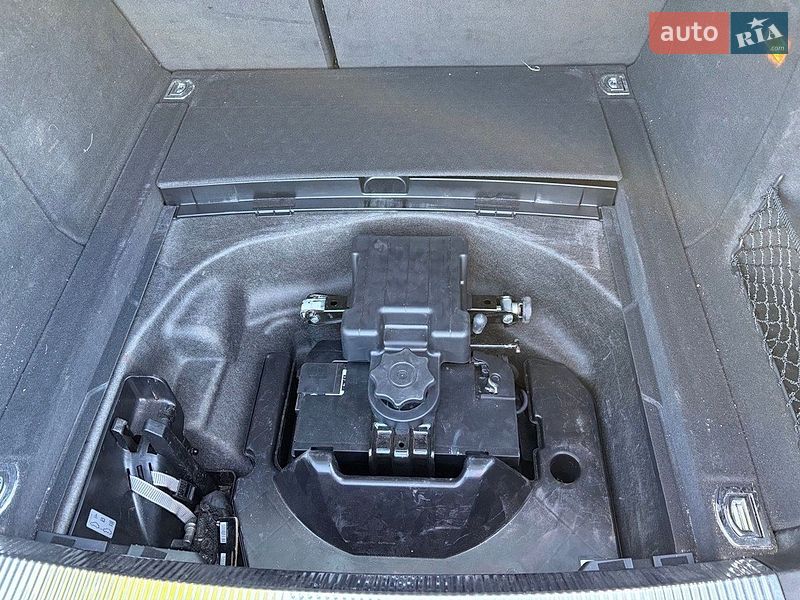 Универсал Audi A4 2009 в Днепре