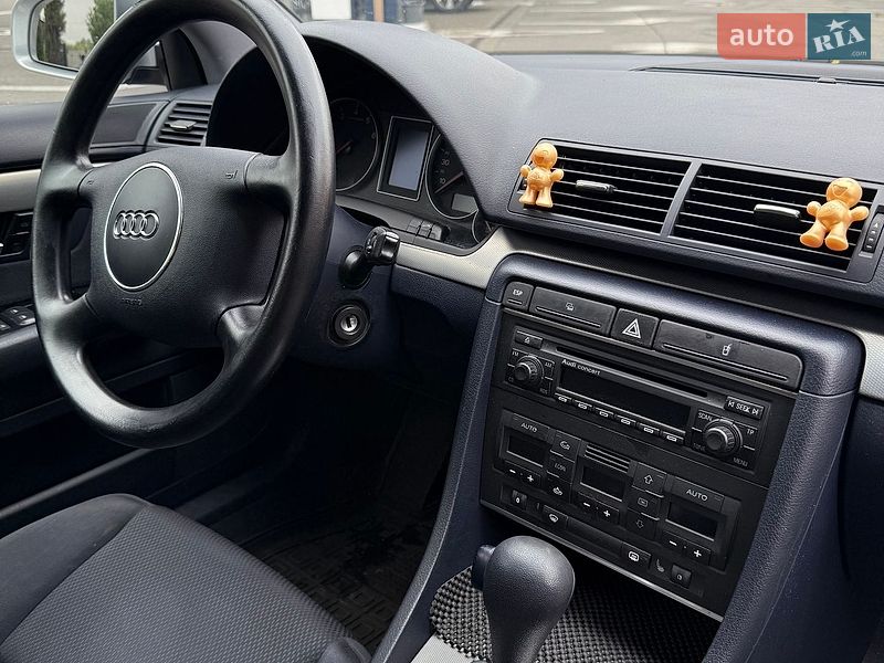 Седан Audi A4 2003 в Киеве