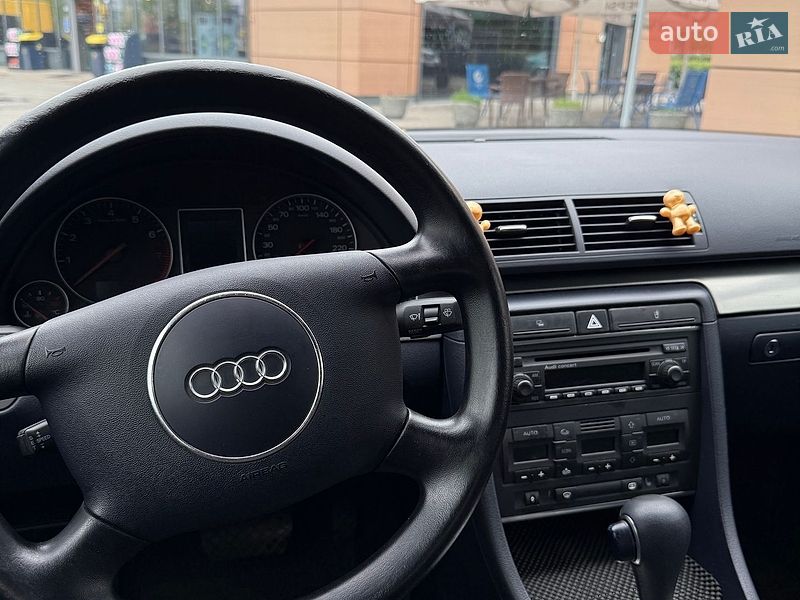Седан Audi A4 2003 в Киеве
