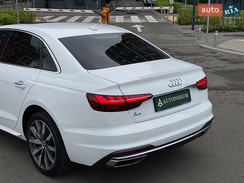 Седан Audi A4 2020 в Киеве
