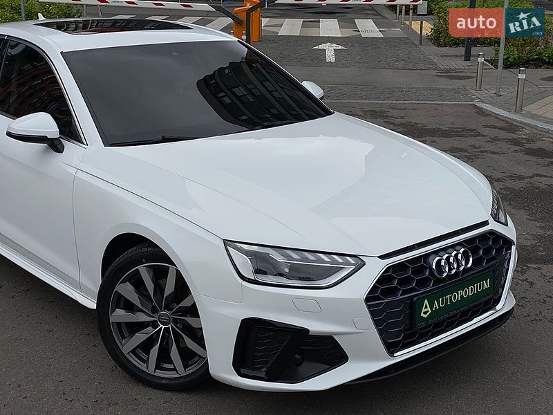 Седан Audi A4 2020 в Киеве