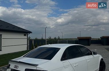 Седан Audi A4 2013 в Вараші