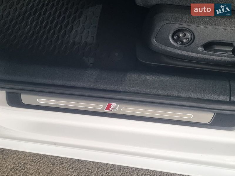 Седан Audi A4 2019 в Харькове