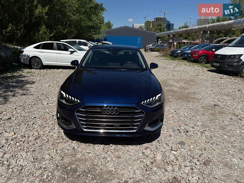 Седан Audi A4 2020 в Киеве
