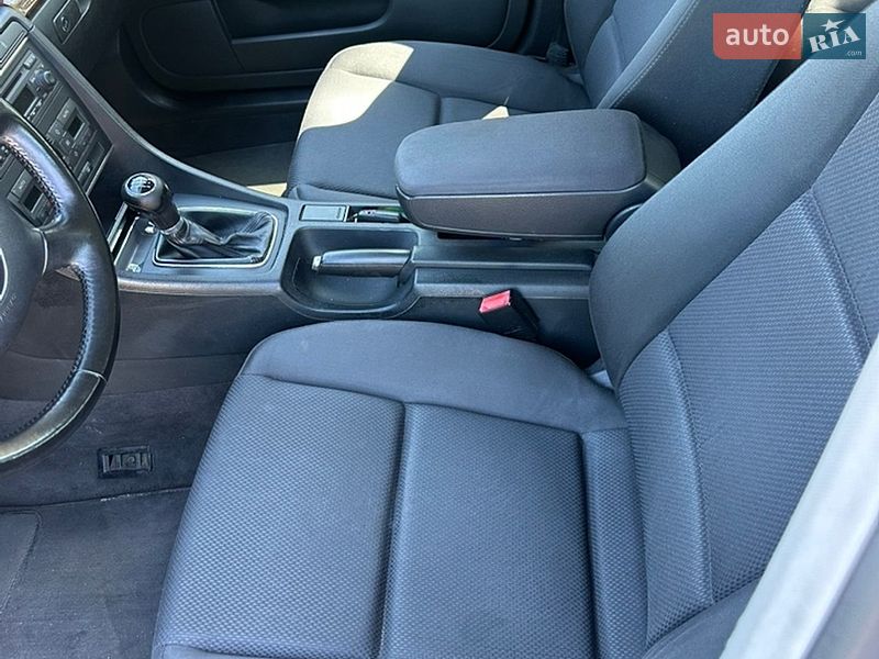 Седан Audi A4 2001 в Житомире