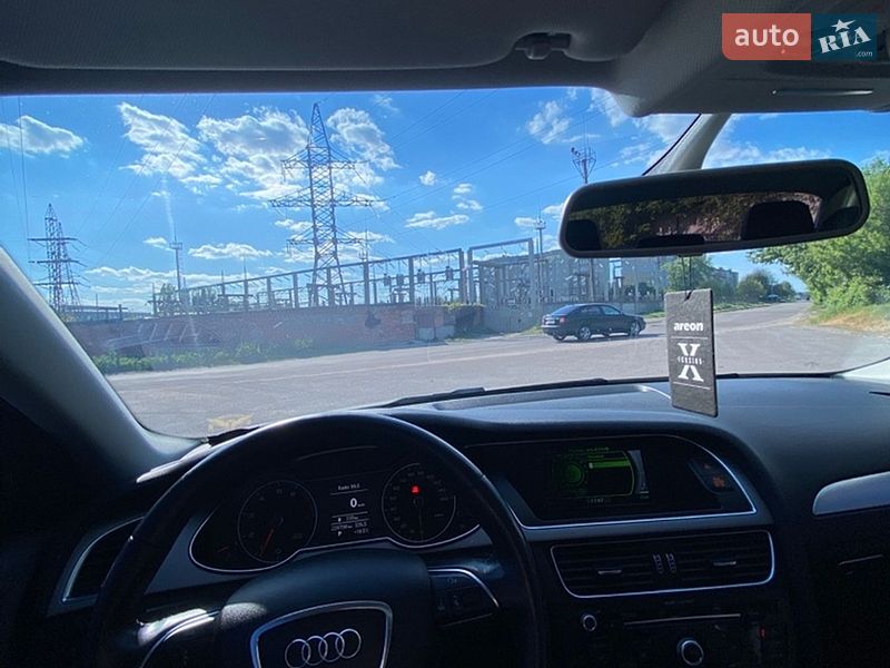 Седан Audi A4 2014 в Белой Церкви