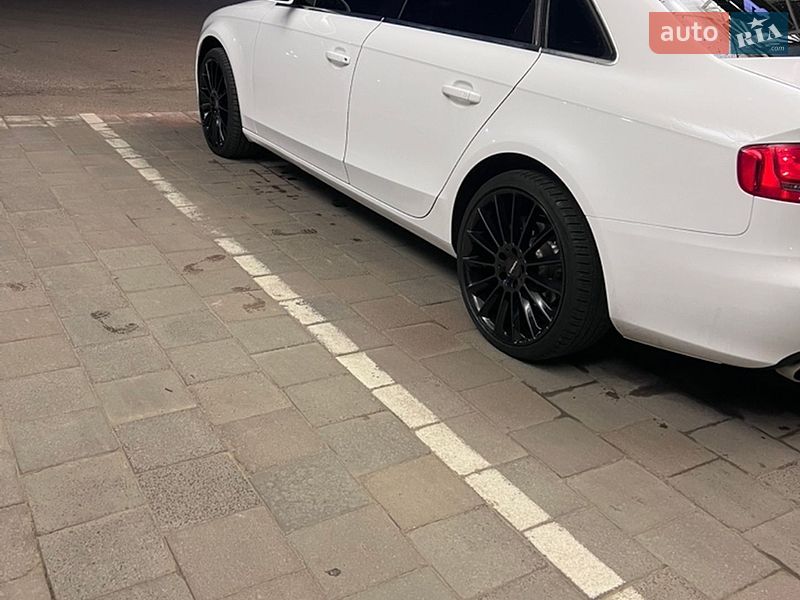 Седан Audi A4 2008 в Львове