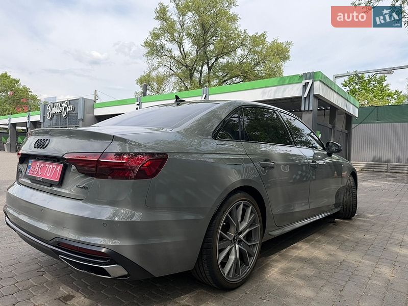Седан Audi A4 2021 в Харькове