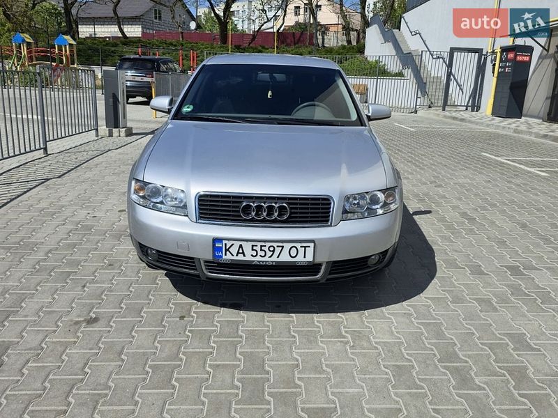 Седан Audi A4 2001 в Киеве