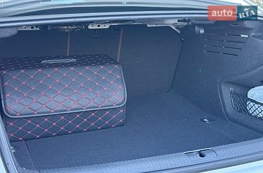 Седан Audi A4 2018 в Ровно