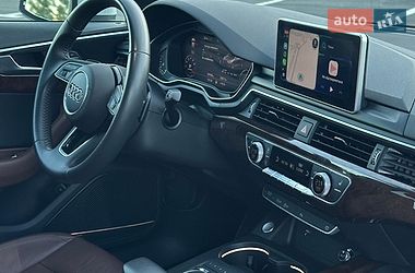 Седан Audi A4 2018 в Ровно