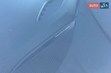 Седан Audi A4 2018 в Ровно