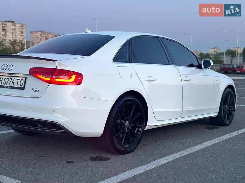 Седан Audi A4 2013 в Києві