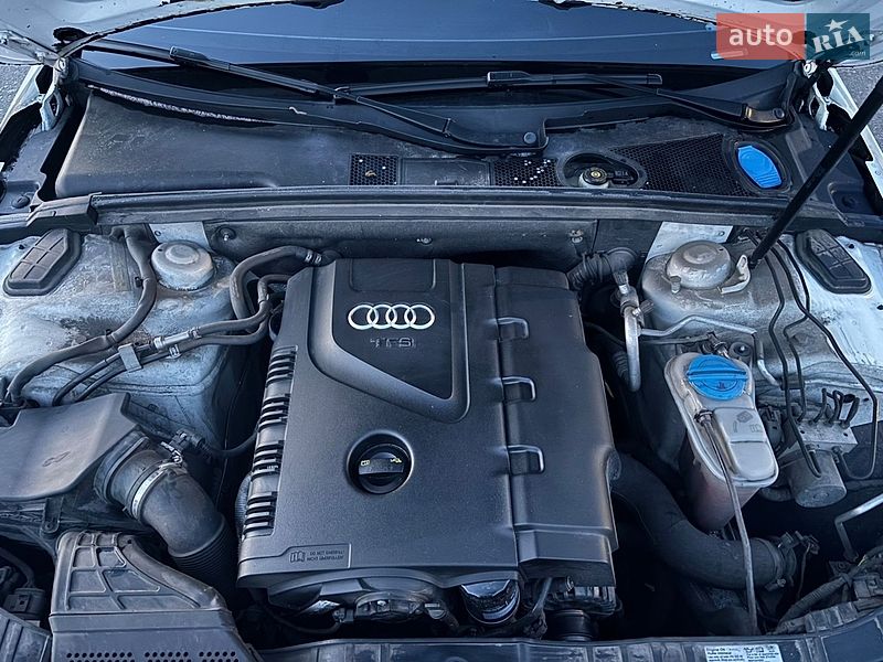 Седан Audi A4 2013 в Києві