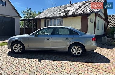 Седан Audi A4 2011 в Киеве