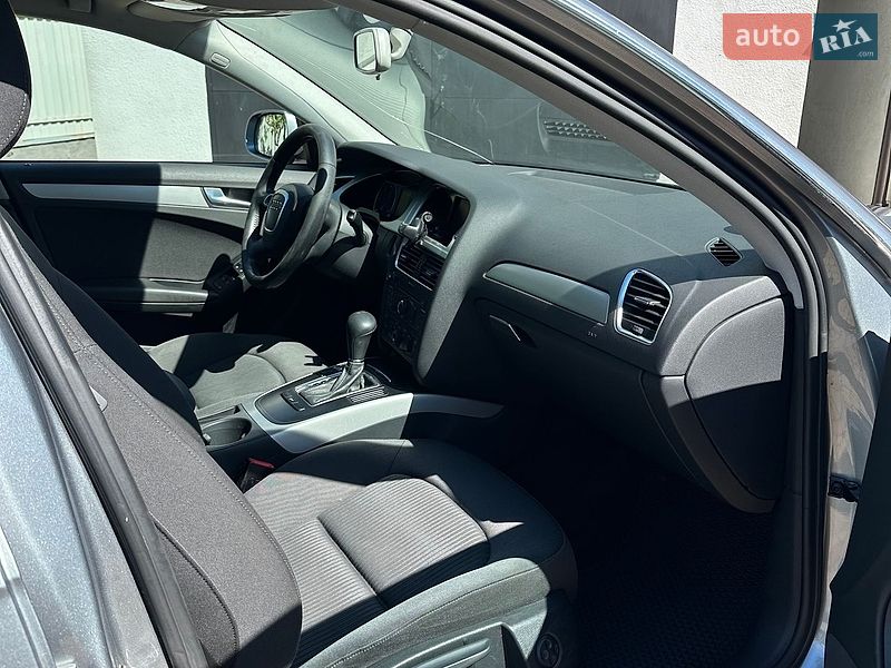 Седан Audi A4 2011 в Киеве