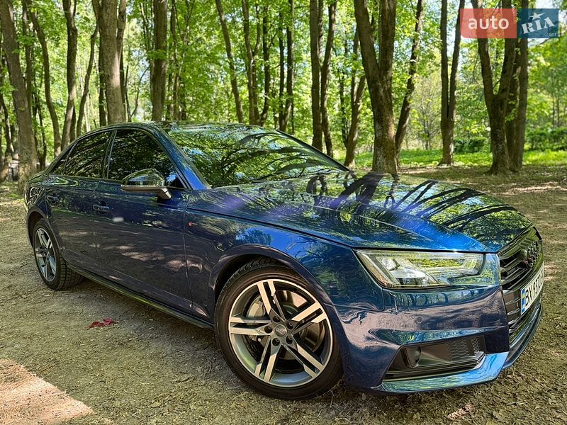 Седан Audi A4 2017 в Хмельницком