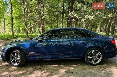 Седан Audi A4 2017 в Хмельницком