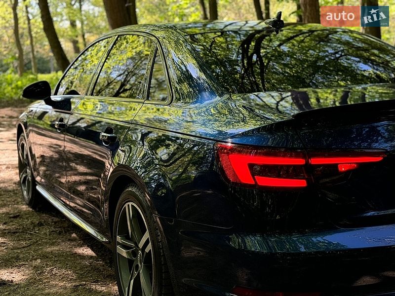Седан Audi A4 2017 в Хмельницком