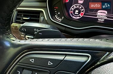 Седан Audi A4 2017 в Хмельницком