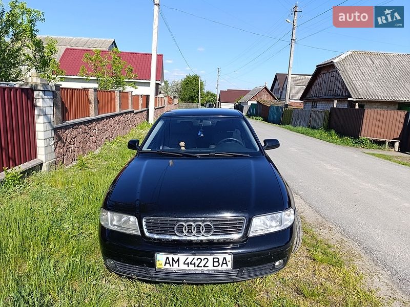 Седан Audi A4 2000 в Житомире