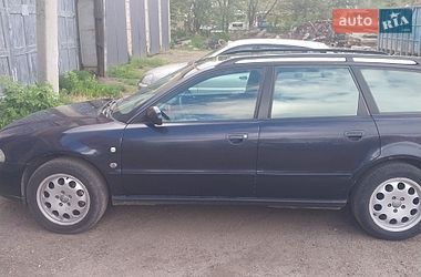 Универсал Audi A4 1995 в Черновцах