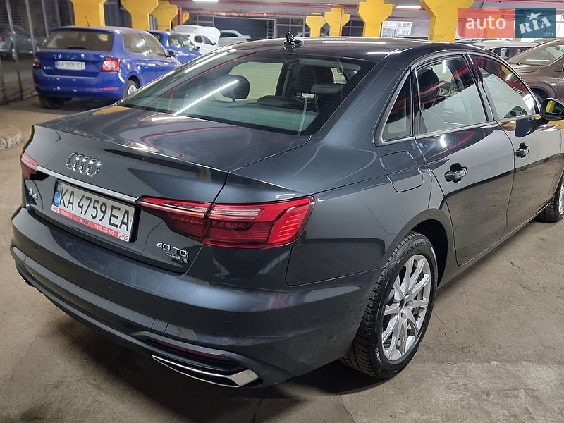 Седан Audi A4 2021 в Киеве