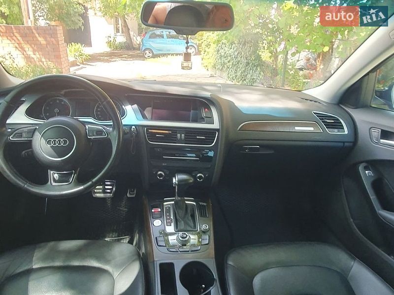 Седан Audi A4 2015 в Николаеве