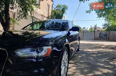 Седан Audi A4 2015 в Николаеве