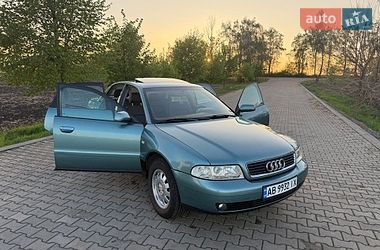 Седан Audi A4 1999 в Липовце