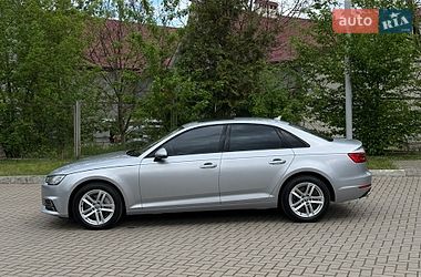 Седан Audi A4 2016 в Самборе