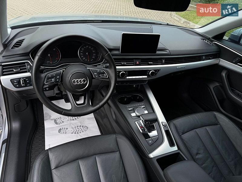 Седан Audi A4 2016 в Самборе
