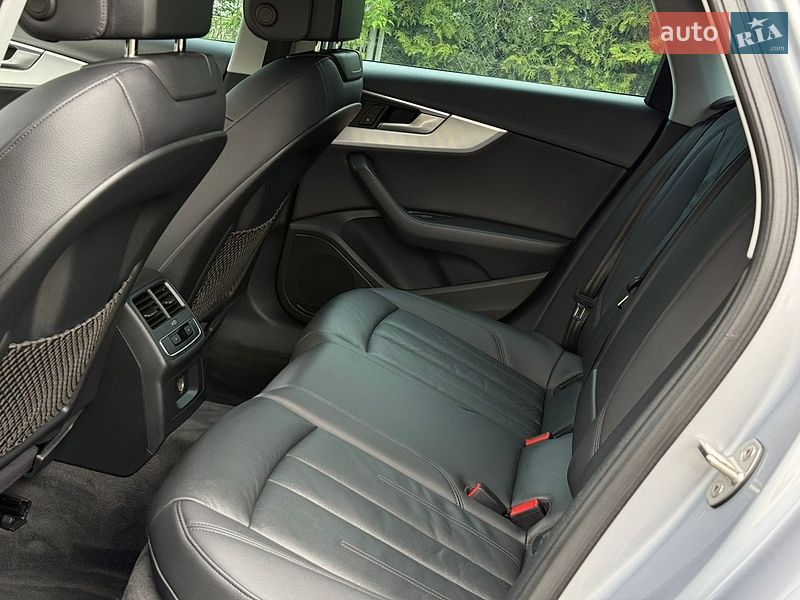 Седан Audi A4 2016 в Самборе