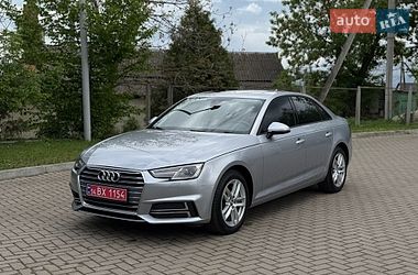 Седан Audi A4 2016 в Самборе