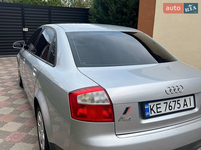 Седан Audi A4 2001 в Днепре