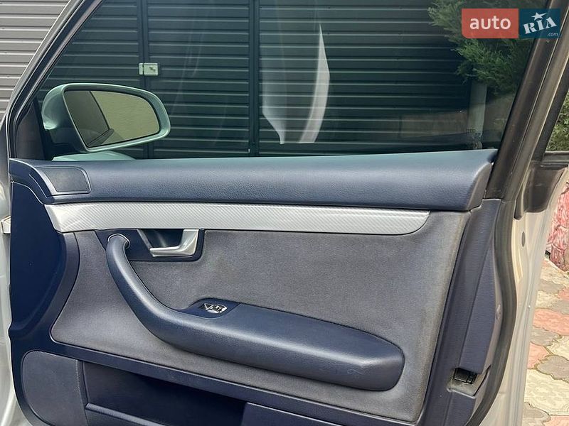 Седан Audi A4 2001 в Днепре
