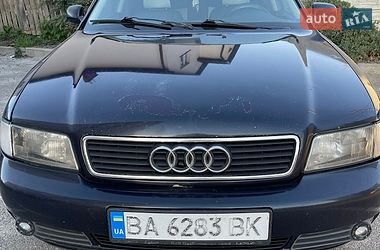 Седан Audi A4 1996 в Гостомеле
