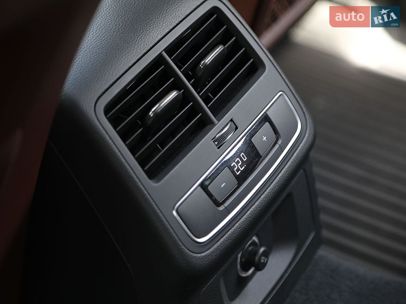 Седан Audi A4 2016 в Харькове