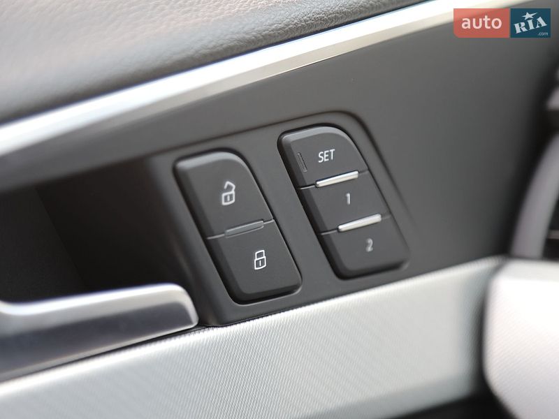 Седан Audi A4 2016 в Харькове