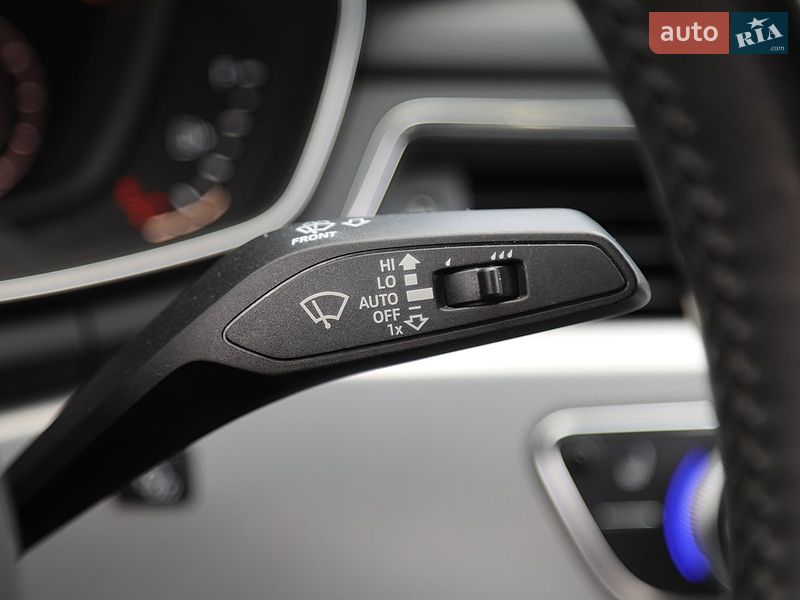 Седан Audi A4 2016 в Харькове