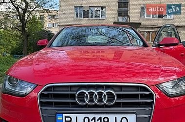 Седан Audi A4 2014 в Полтаве