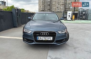 Седан Audi A4 2014 в Киеве