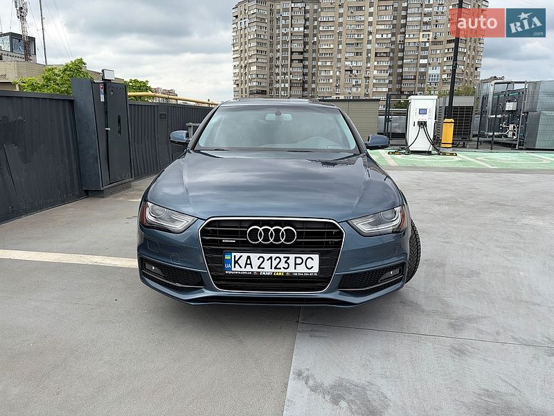 Седан Audi A4 2014 в Киеве