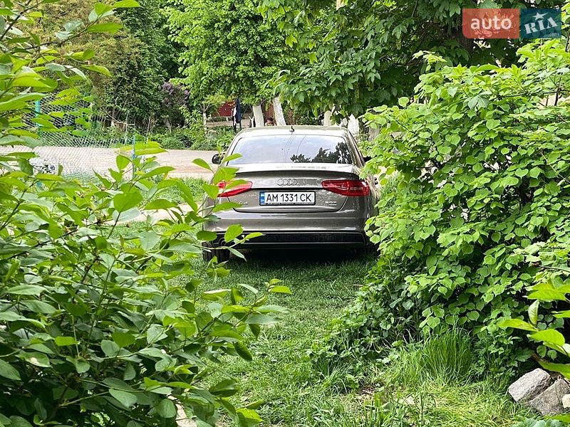 Audi A4 2014