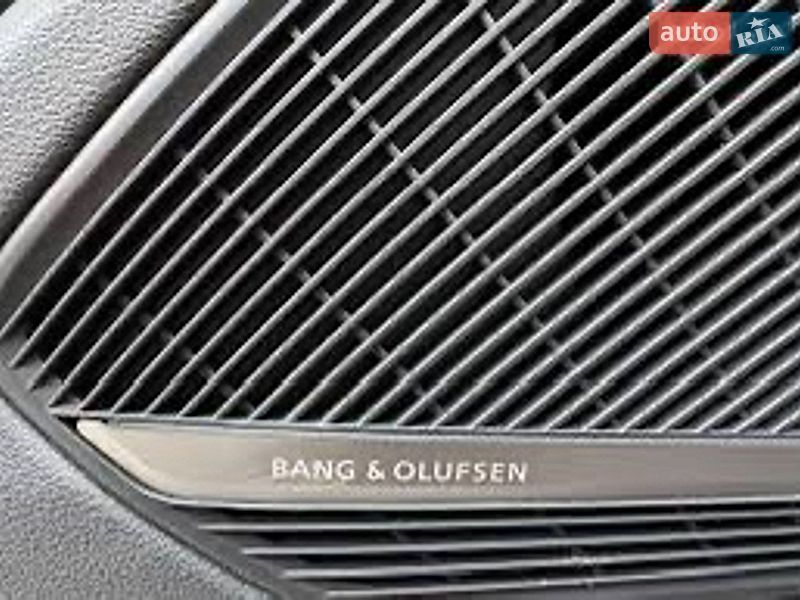Седан Audi A4 2018 в Киеве