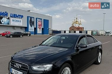 Седан Audi A4 2013 в Ковелі