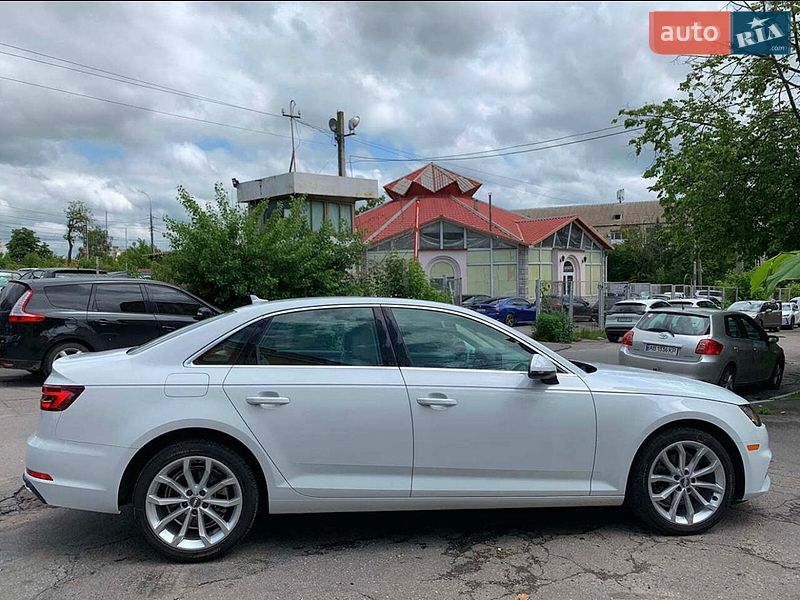 Седан Audi A4 2019 в Житомире