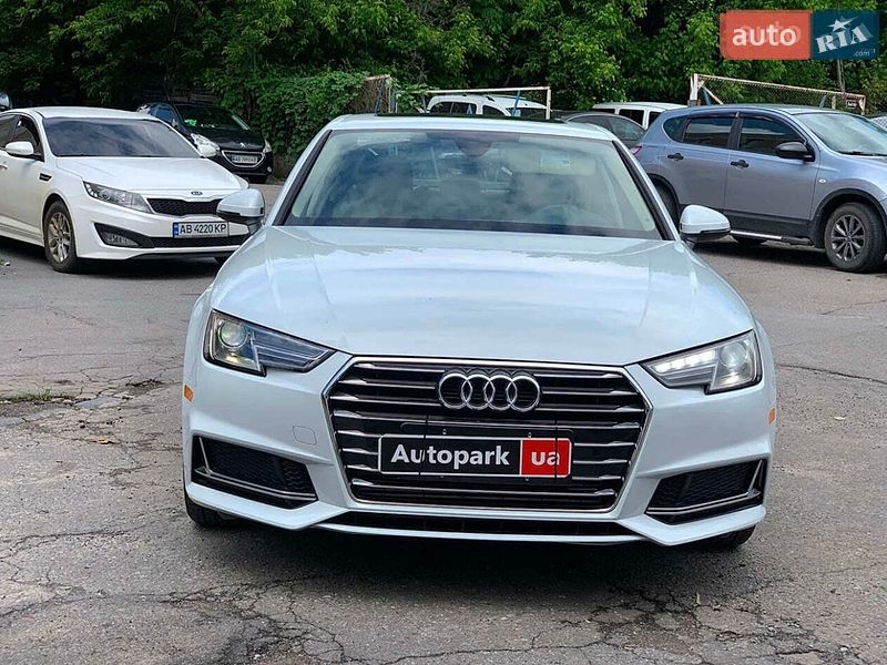 Седан Audi A4 2019 в Александрие